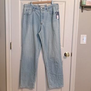 Universal Thread Target size 14 Light Wash Denim Jeans high rise 90s straight